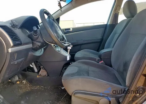 2010 Nissan Sentra 2.0 z USA, uszkodzony, nr VIN 3N1AB6AP6AL677333